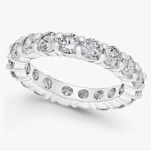 🍁 Macy’s Eternity Band Ring Size 6